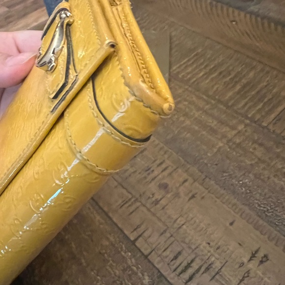 Gucci Yellow Microguccissima Wallet🩷 - Picture 4 of 8